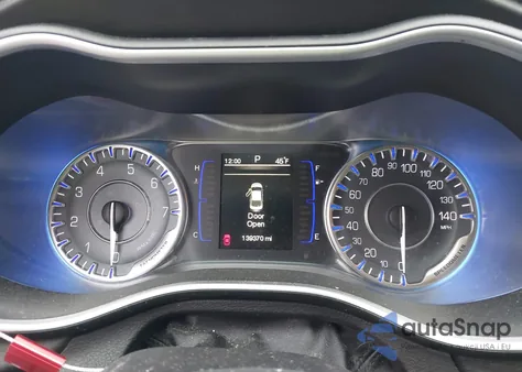 2015 Chrysler 200 Limited из США, поврежденный, VIN 1C3CCCAB0FN529910